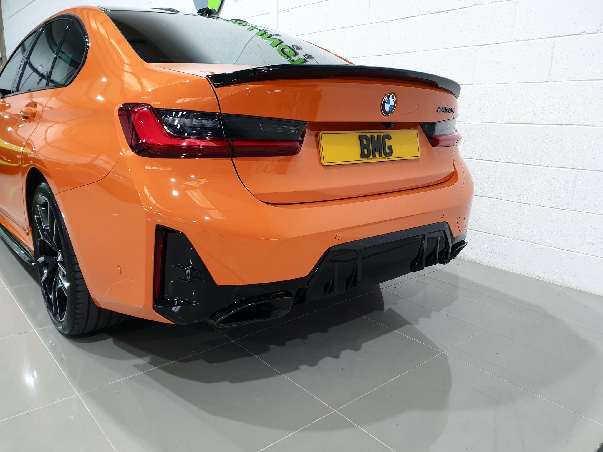 BMW 3 Series view 35