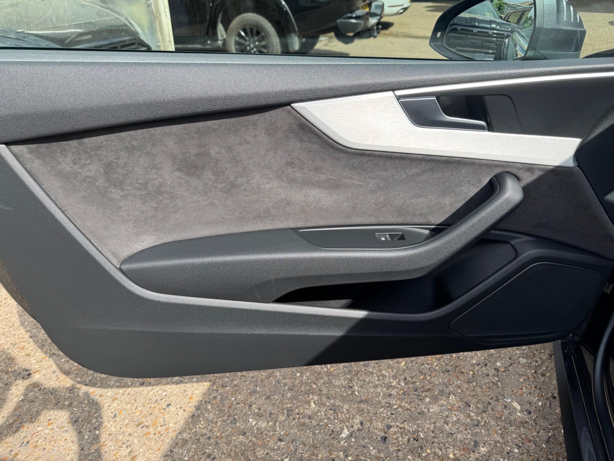 Audi A5 view 16