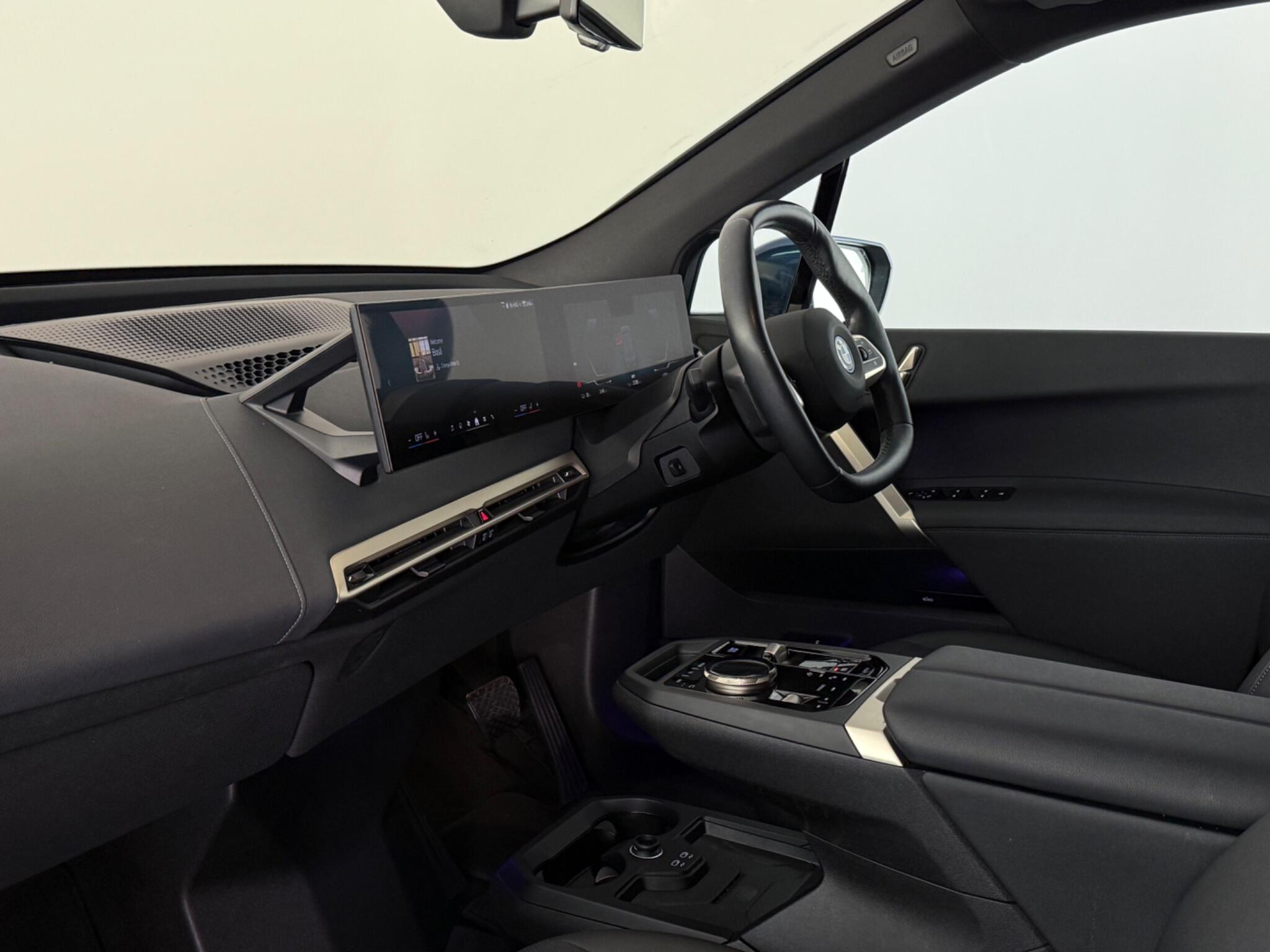 BMW Ix view 13