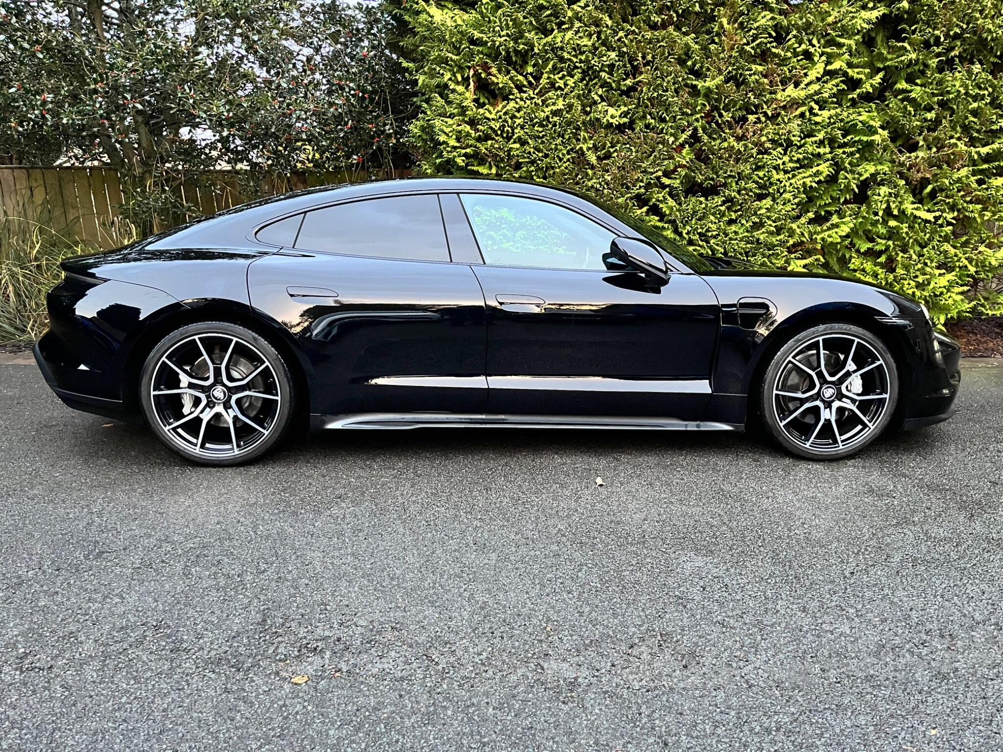 Porsche Taycan view 18