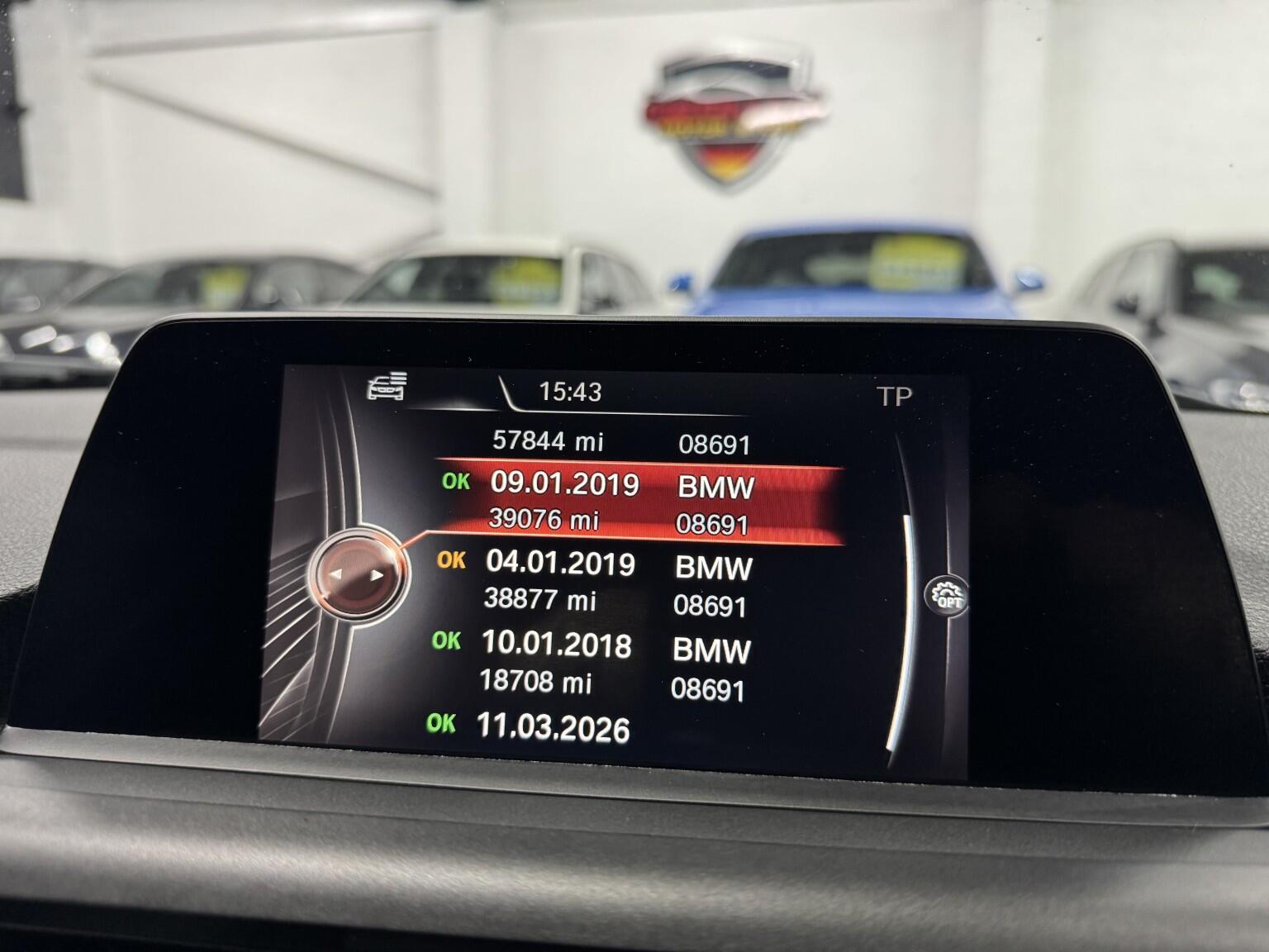 BMW 1 Series view 6