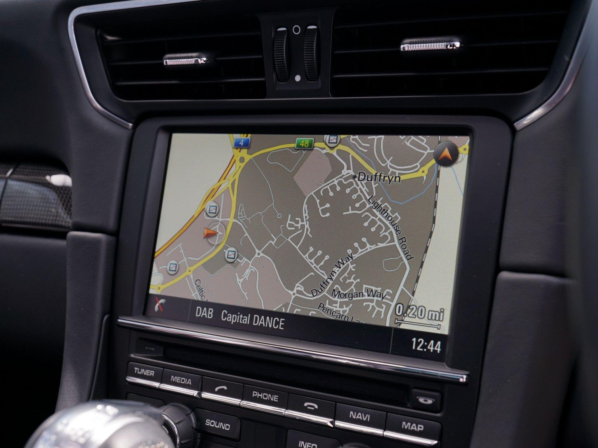 Porsche Cayman view 80
