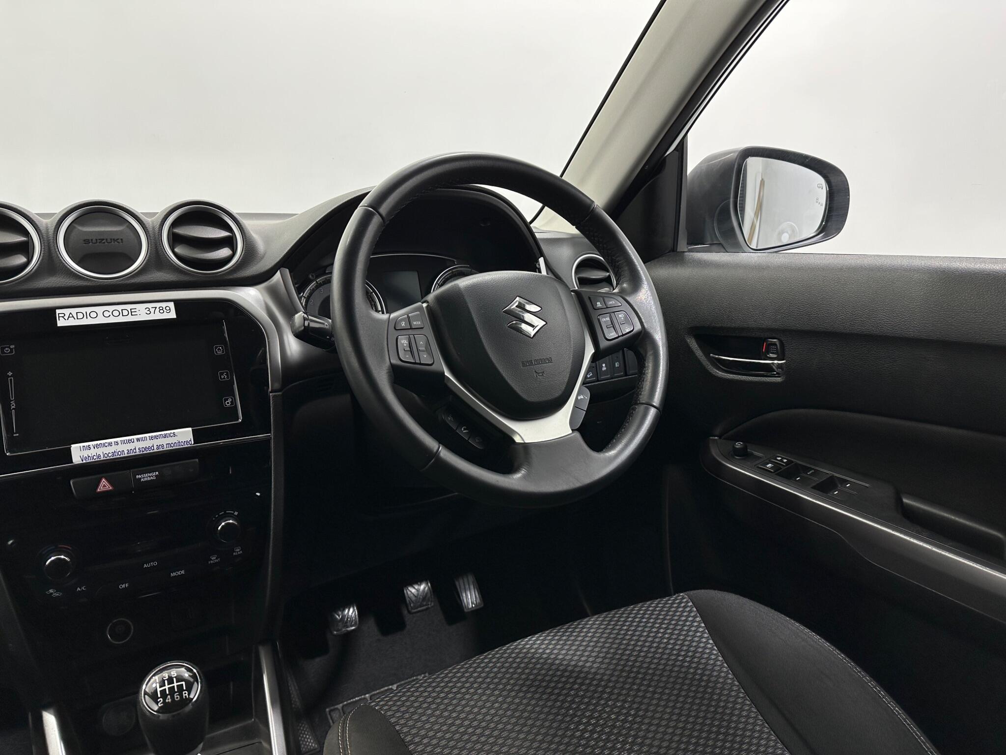 Suzuki Vitara view 11