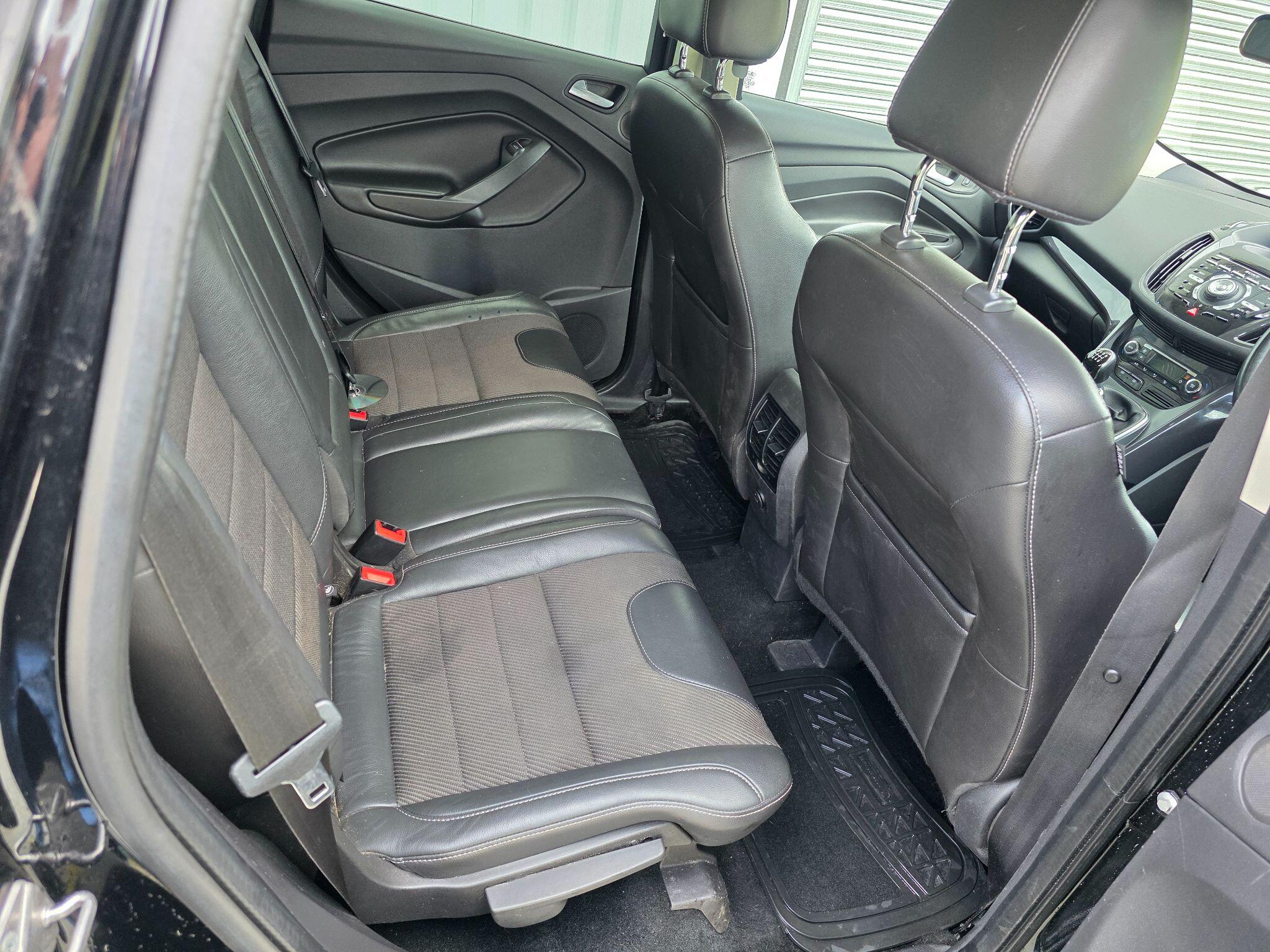 Ford Kuga view 9