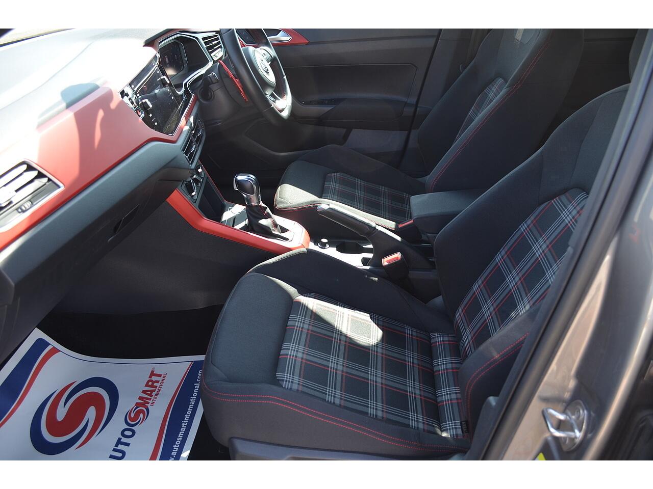 Volkswagen Polo view 21