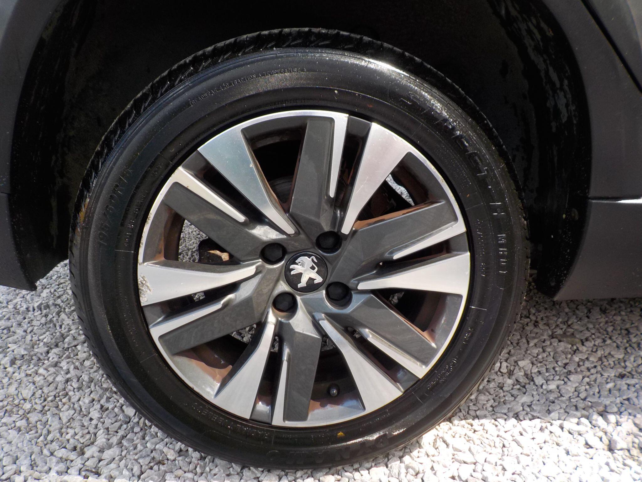 Peugeot 2008 1.2 PureTech Allure Premium Euro 6 (s/s) 5dr