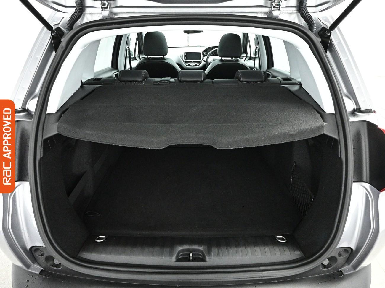 Peugeot 2008 view 13