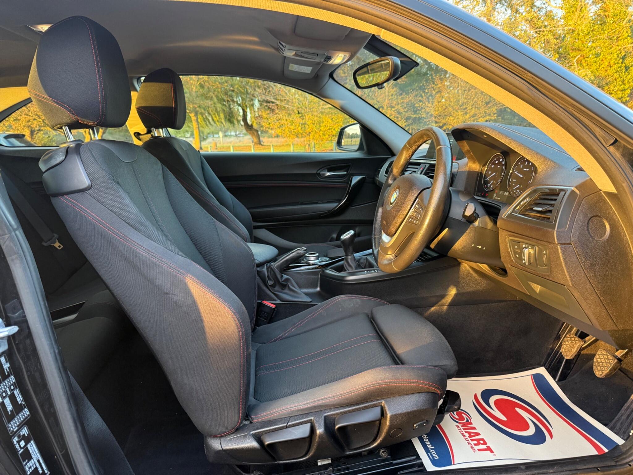 BMW 2 Series view 24