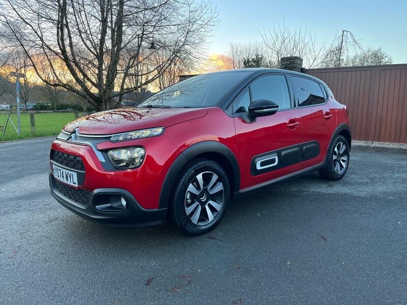 2024 Citroen C3 1.2 PureTech PLUS Euro 6 (s/s) 5dr • 14,992 miles image 3