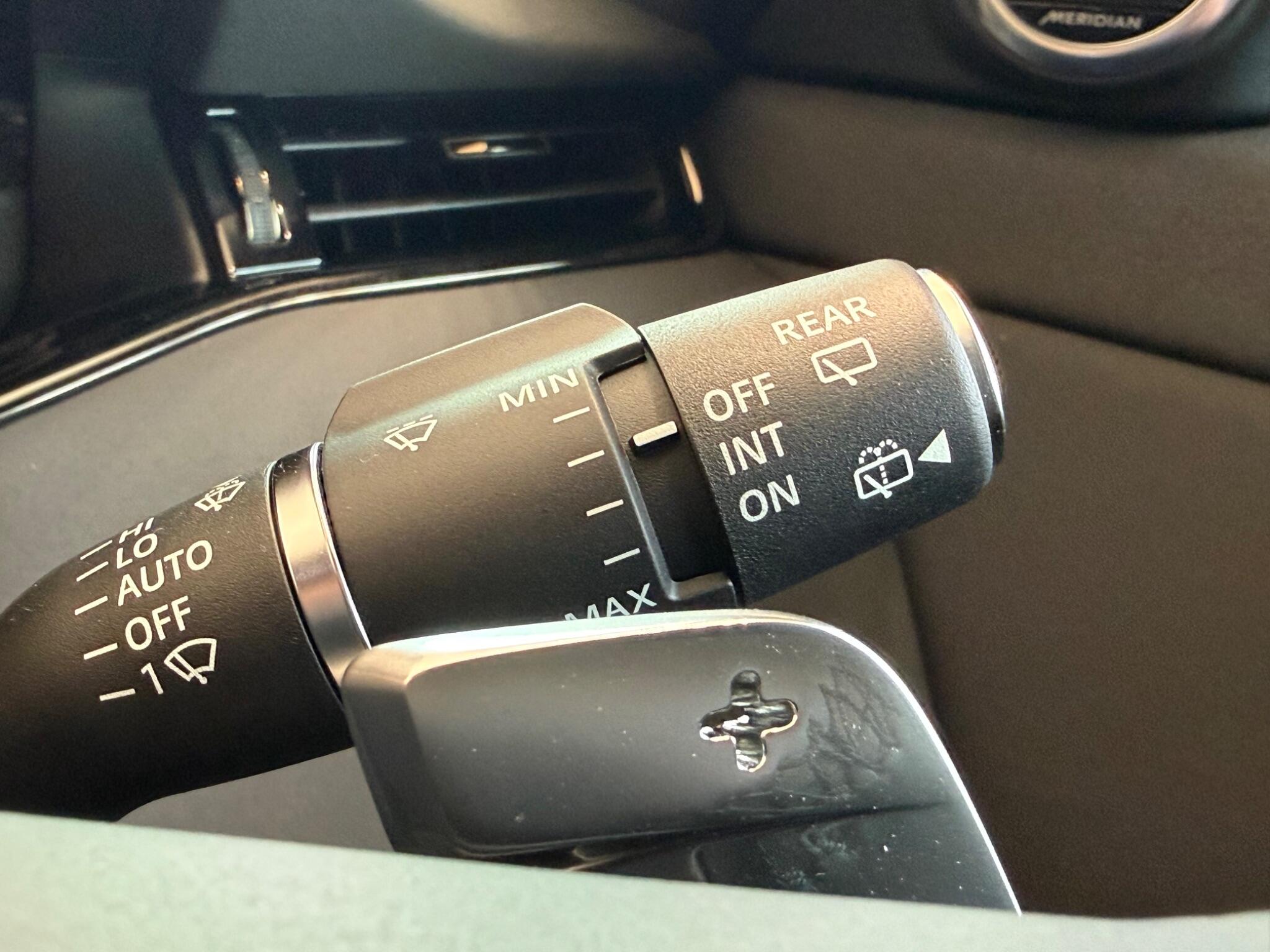 Land Rover Range Rover Evoque view 9