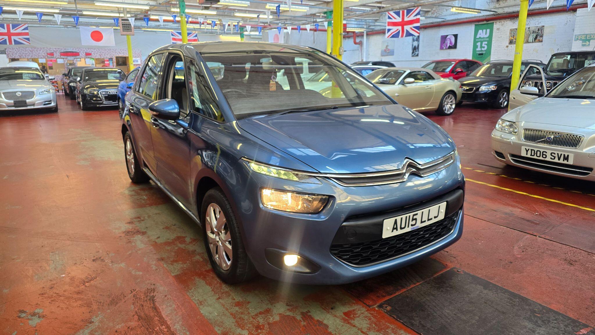 Citroen C4 Picasso view 3