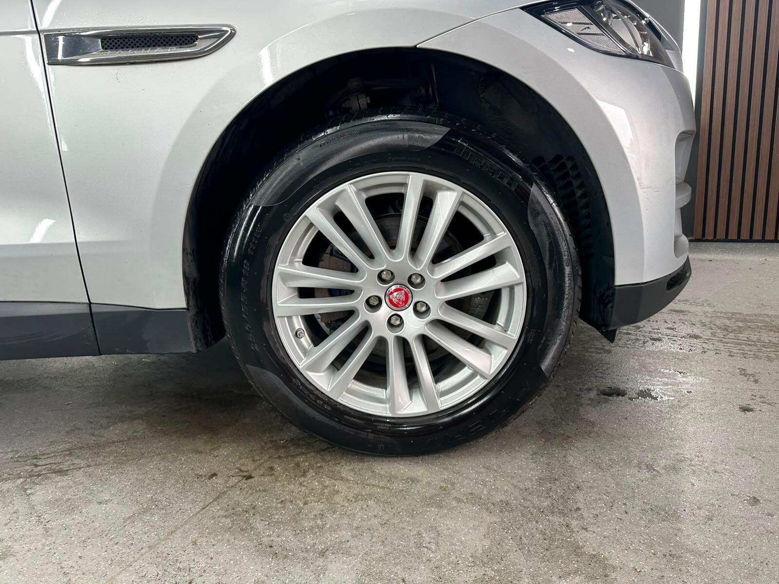 Jaguar F-Pace view 19