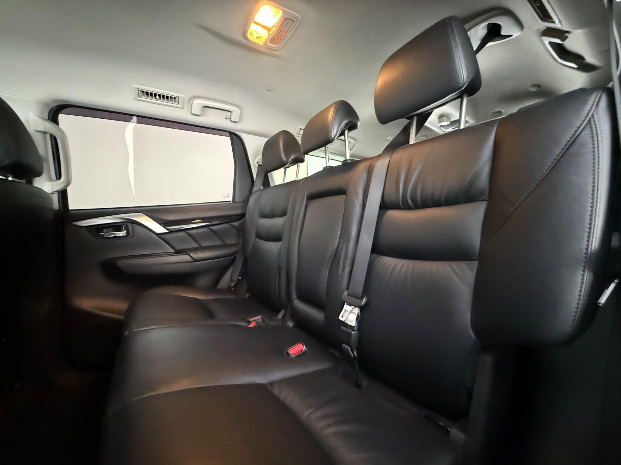 Mitsubishi Shogun Sport view 28