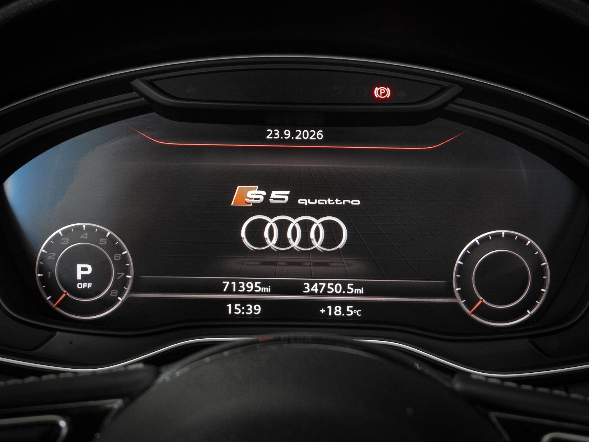 Audi S5 view 28