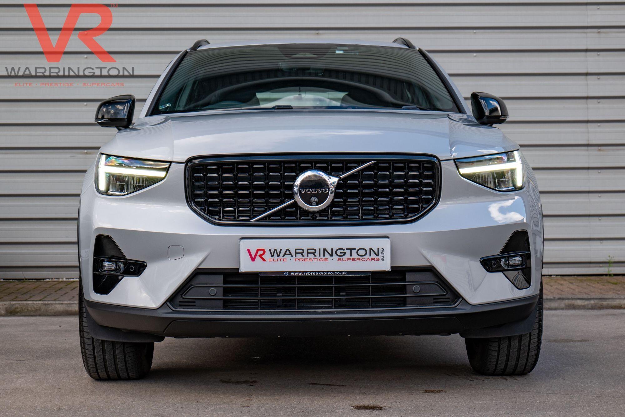 Volvo XC40 view 5