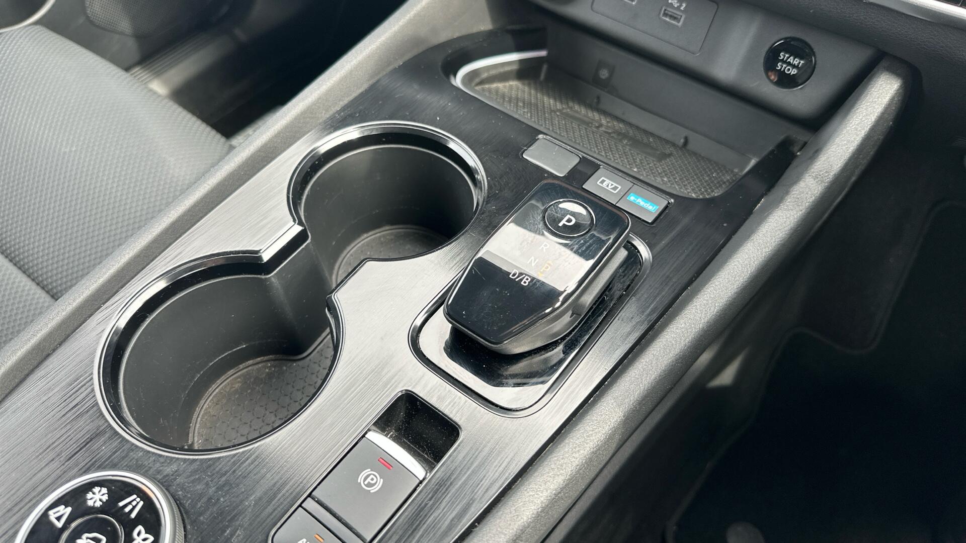 Nissan X-Trail view 13