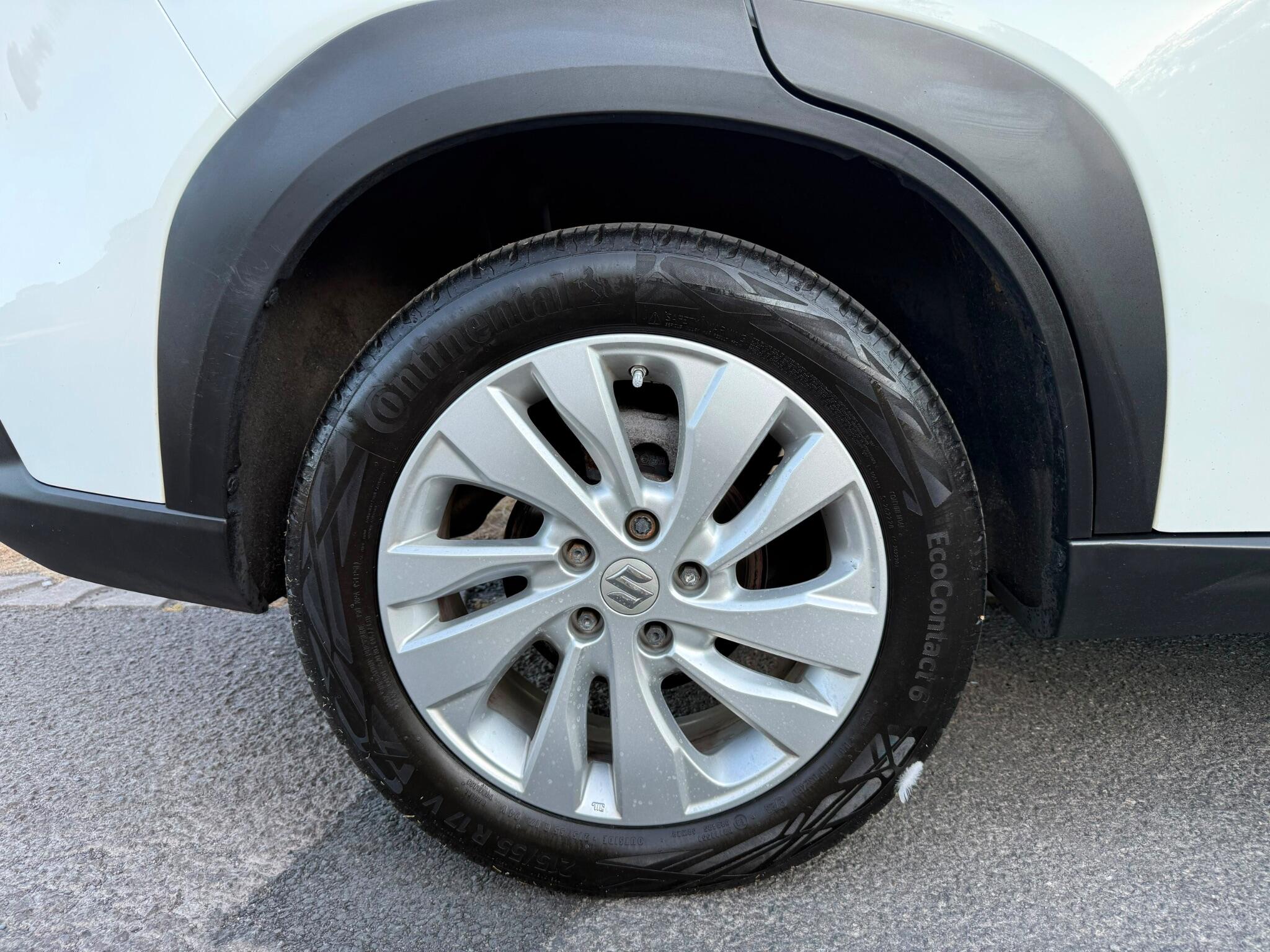 Suzuki S-Cross view 21