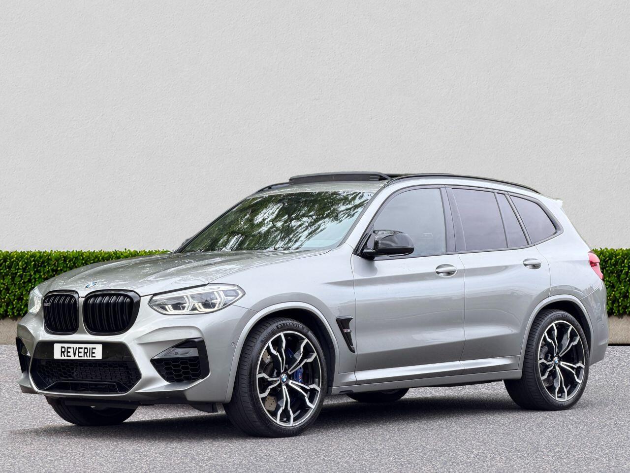 BMW X3 M view 3