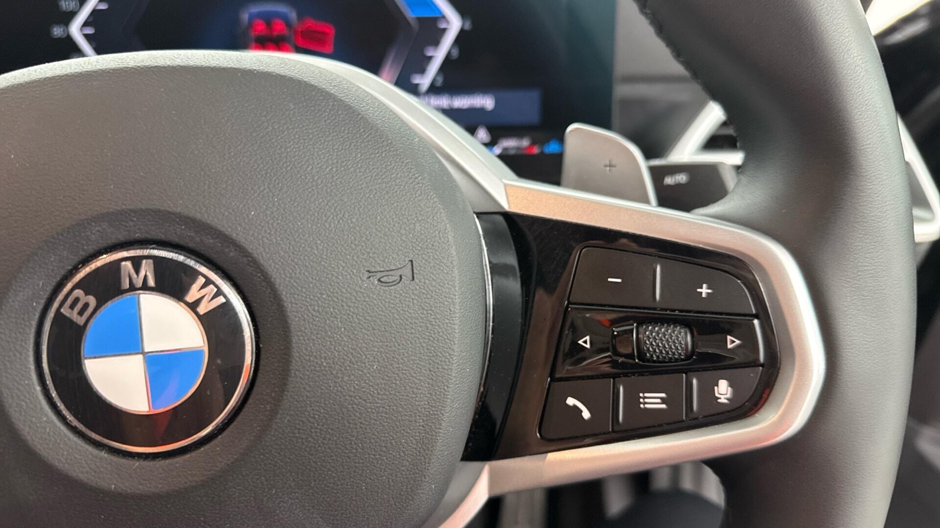 BMW 3 Series view 19