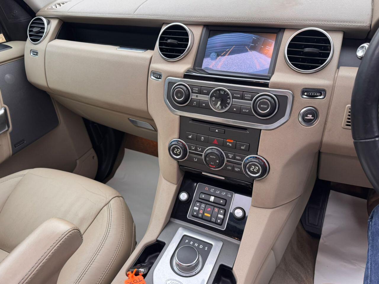 Land Rover Discovery view 14