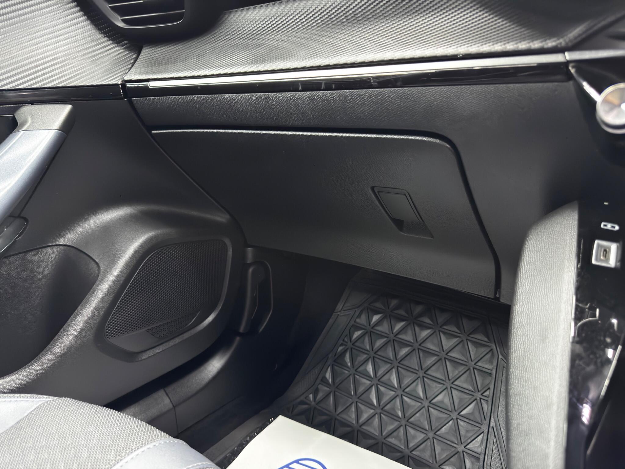 Peugeot 2008 view 34