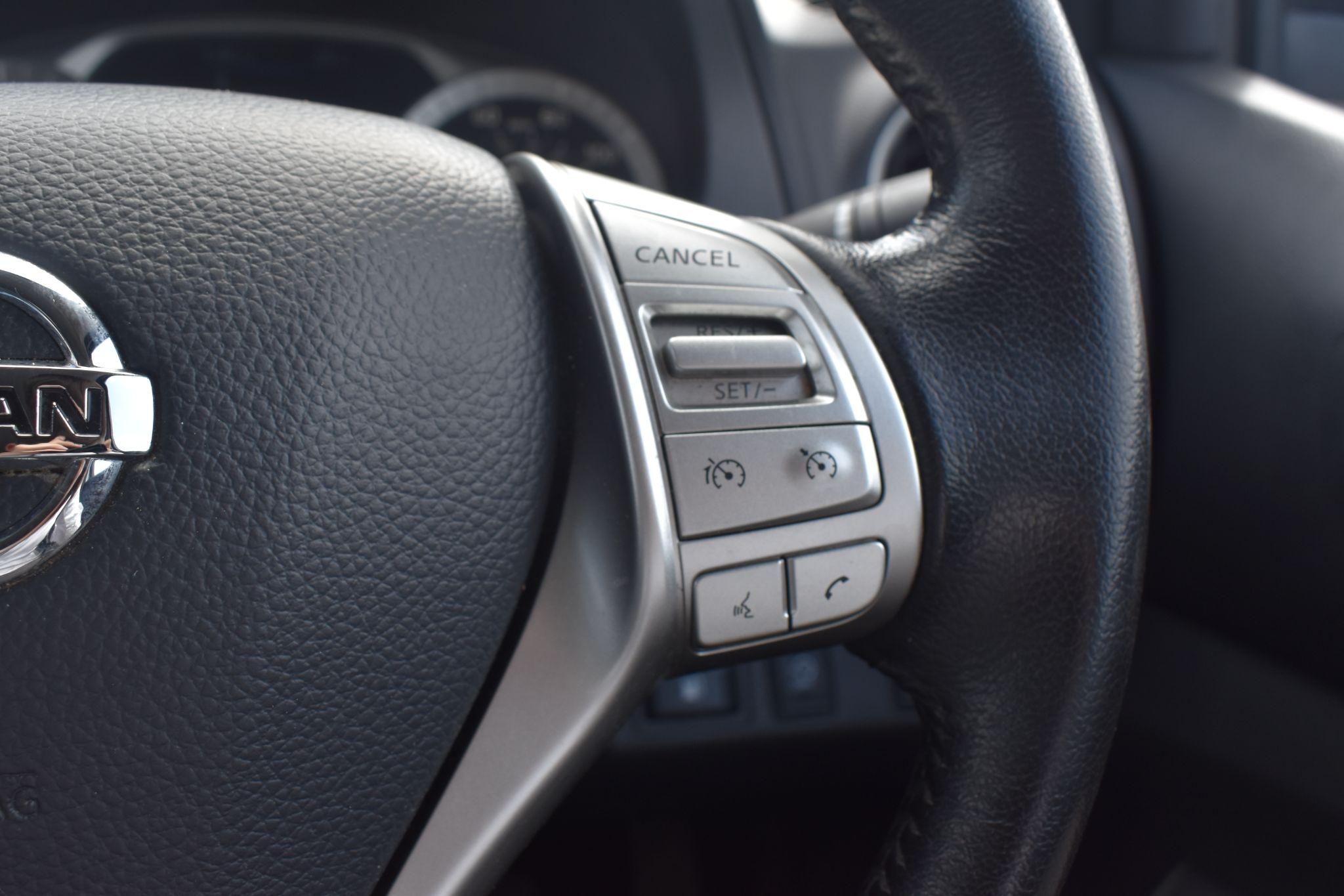 Navara - 2.3 dCi Tekna 4WD Euro 6 (s/s) 4dr - Image 31
