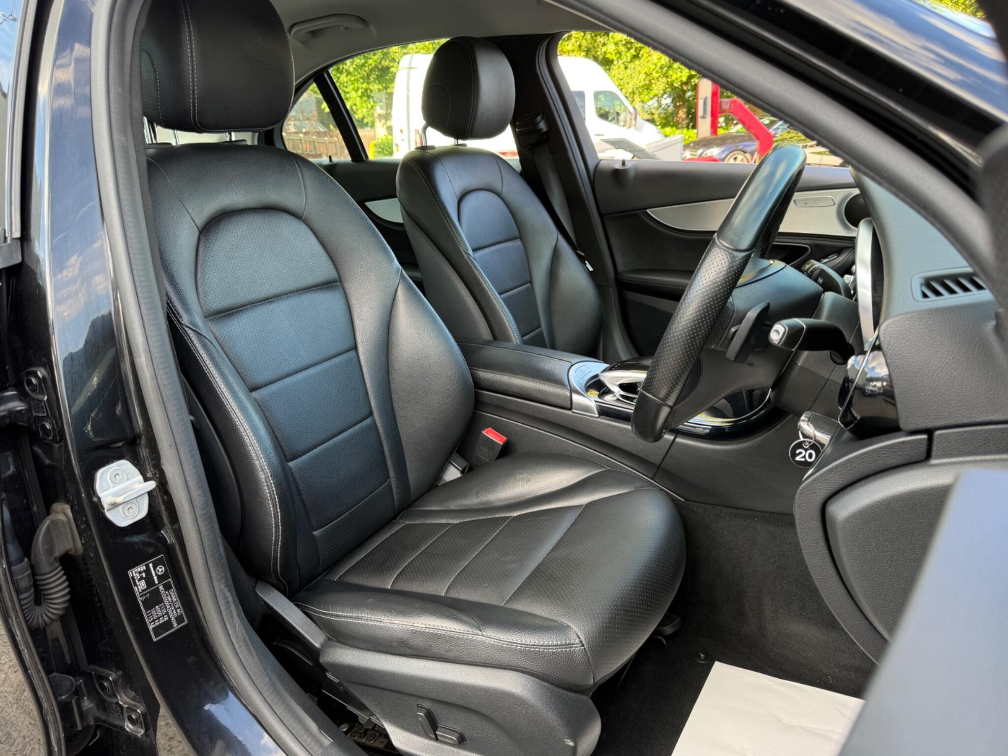 Mercedes-Benz C Class - Image 32