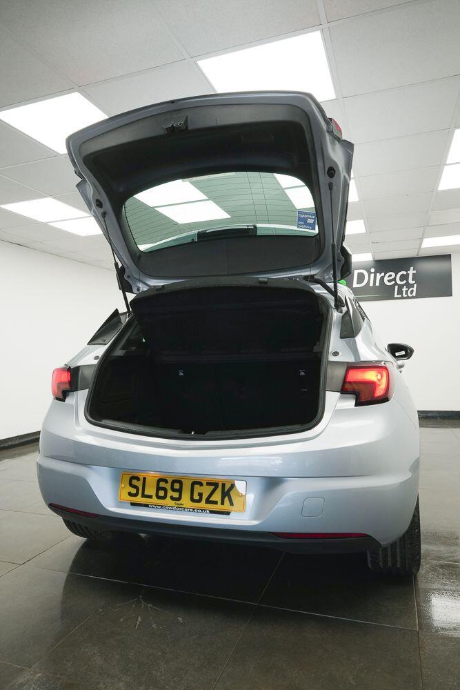 Vauxhall Astra view 19