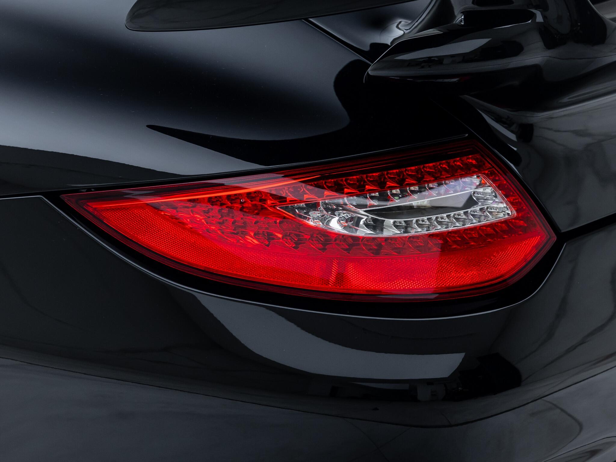 Porsche 911 view 48