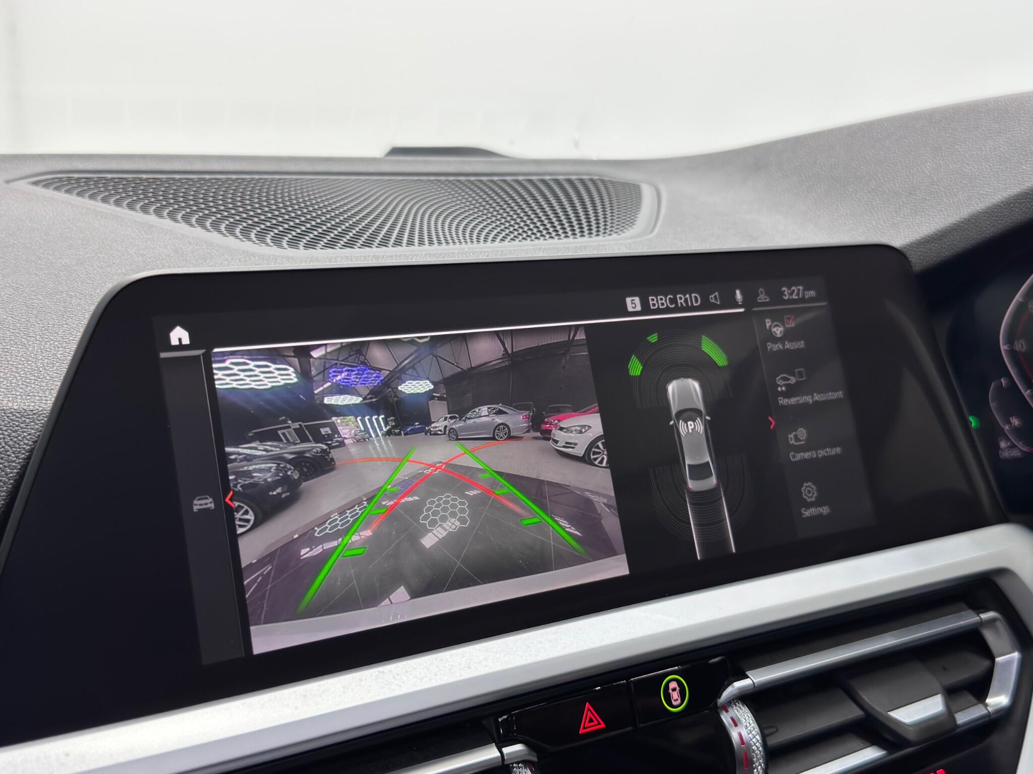 BMW 3 Series view 12