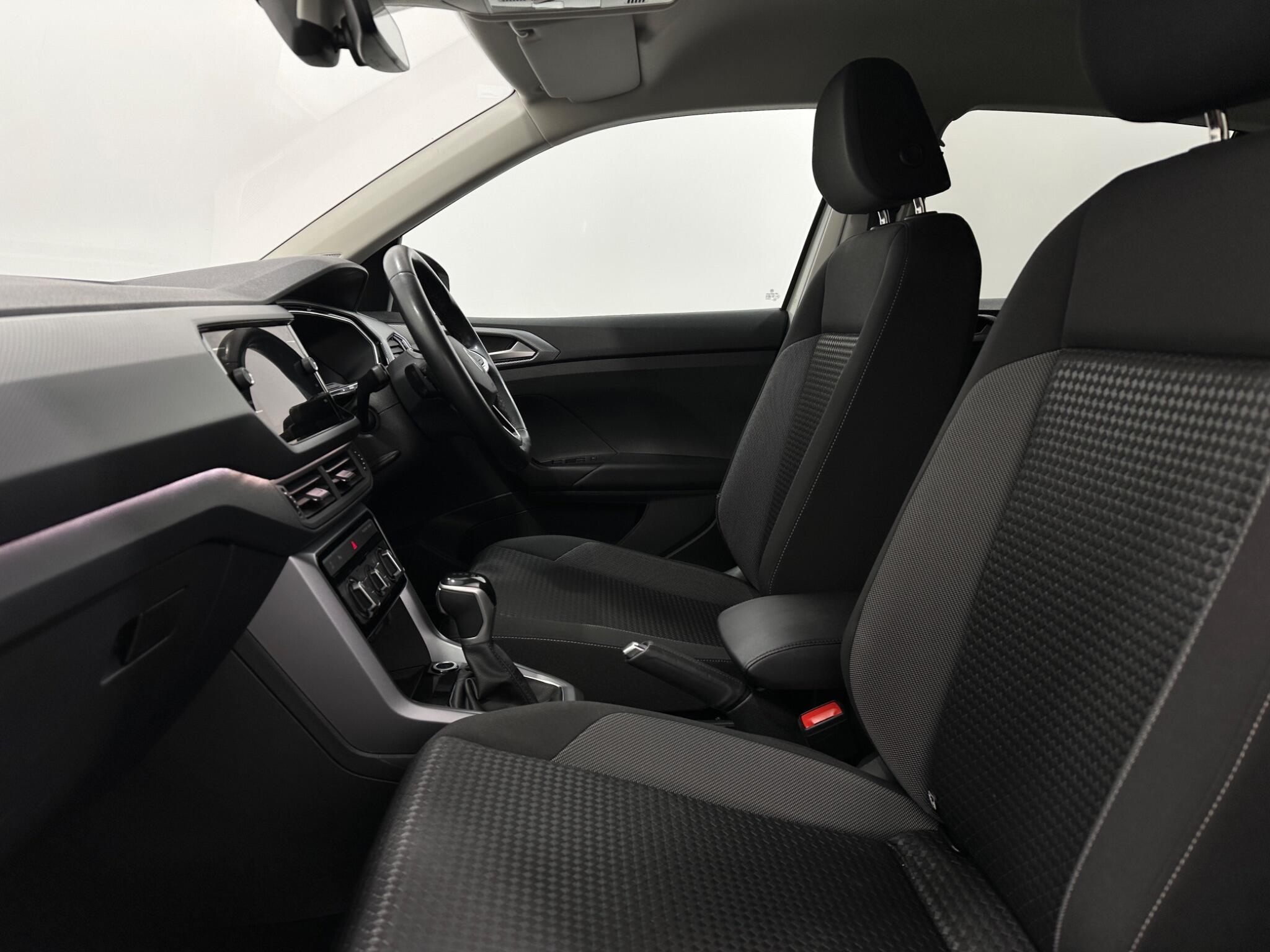 Volkswagen T-Cross view 35