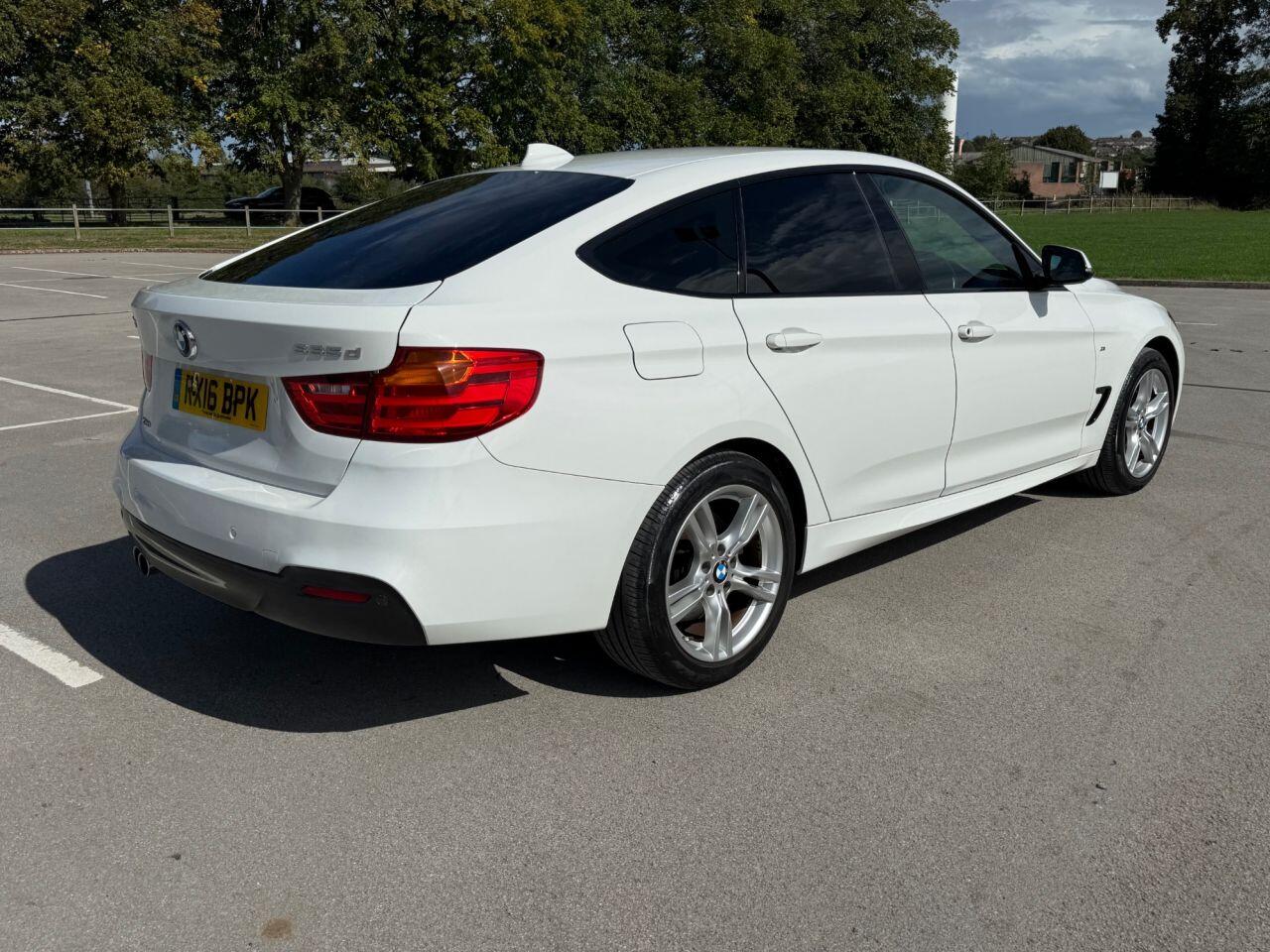BMW 3 Series Gran Turismo view 26