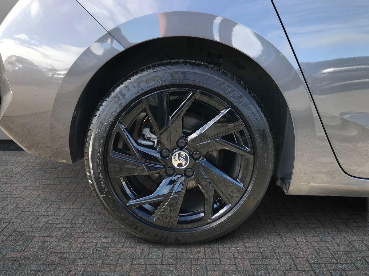Vauxhall Astra view 12