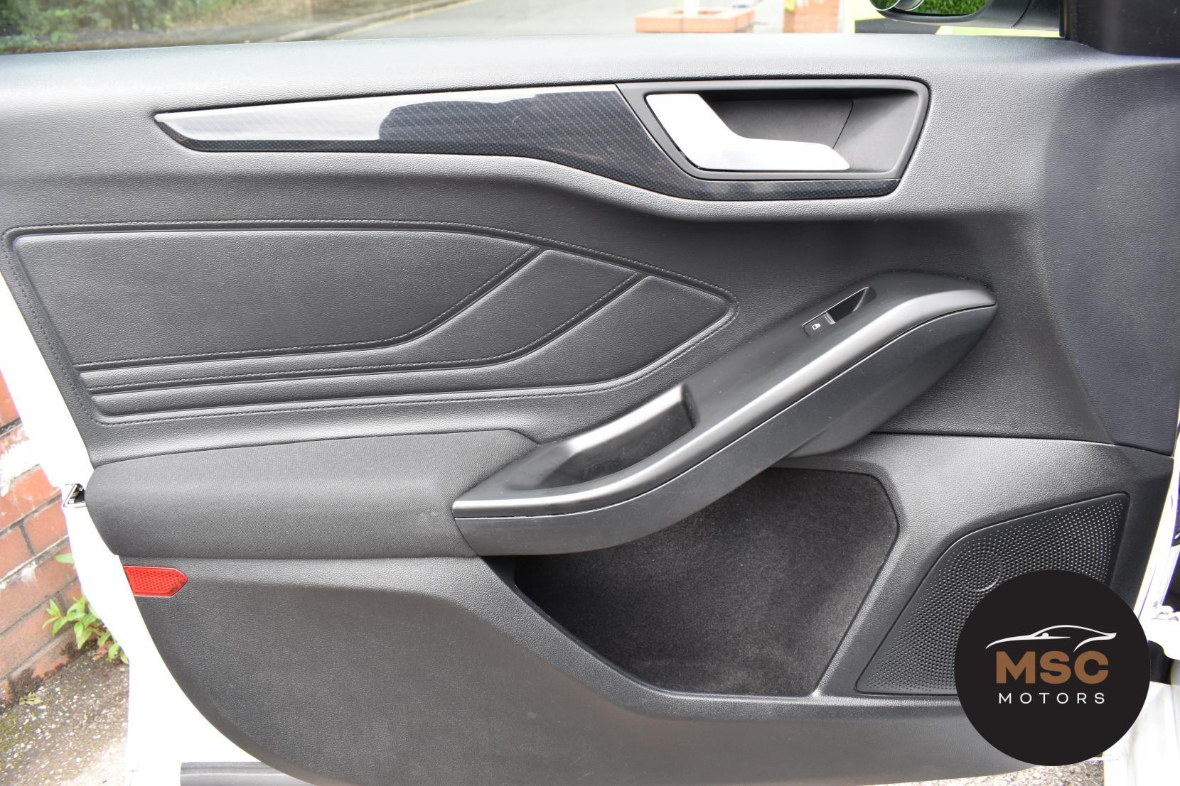 Ford Focus view 63