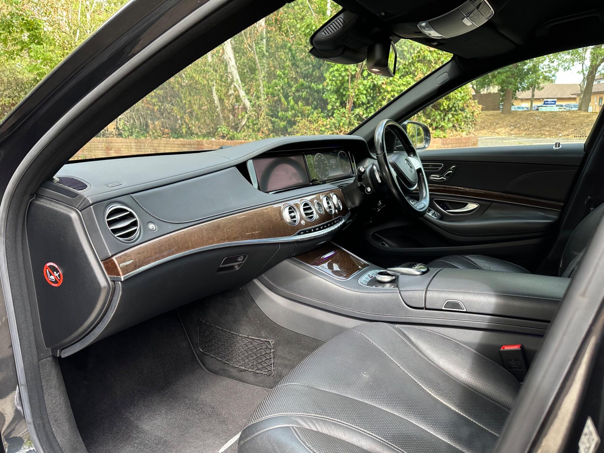 Mercedes-Benz S-Class view 14