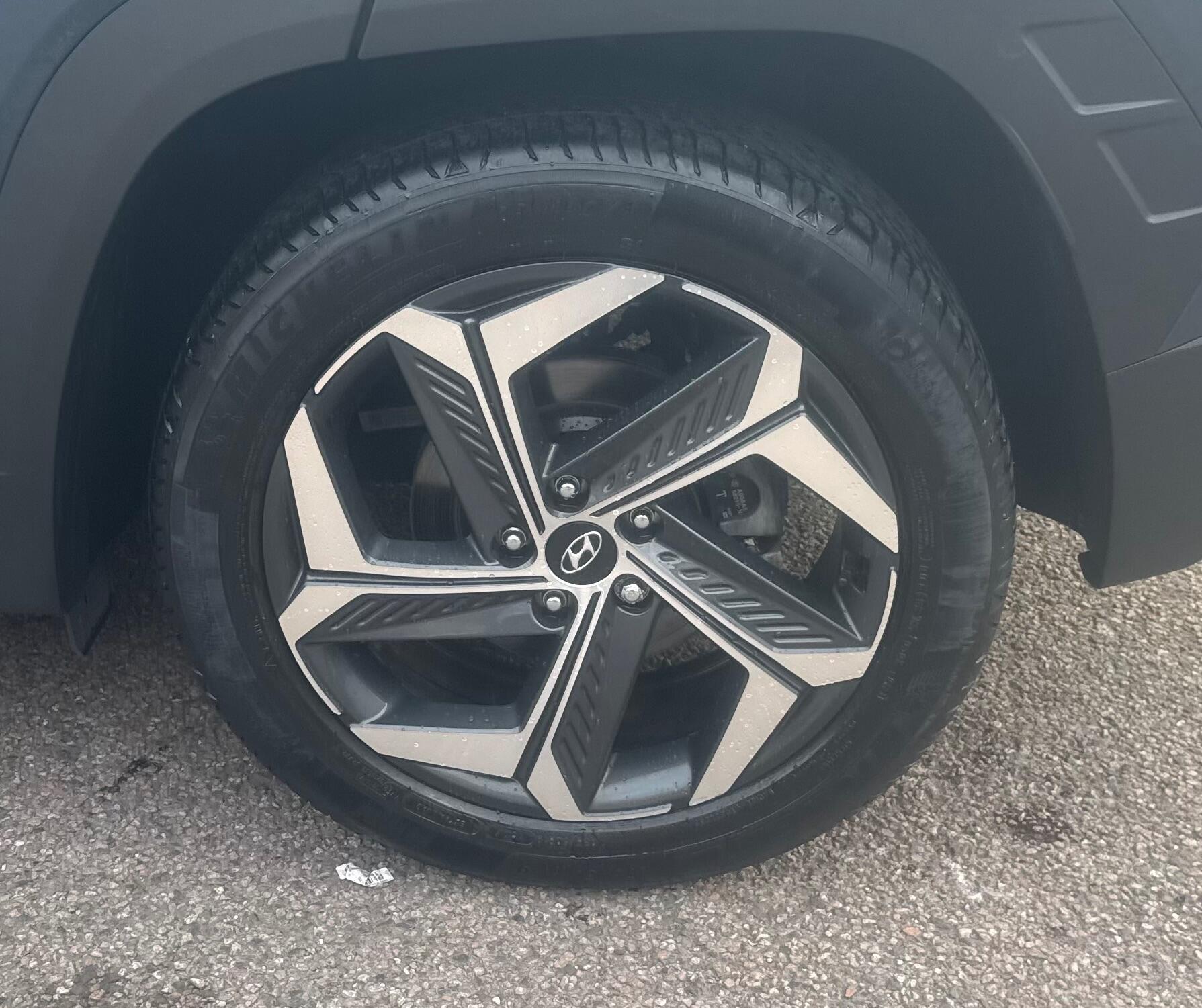 Hyundai Tucson view 22