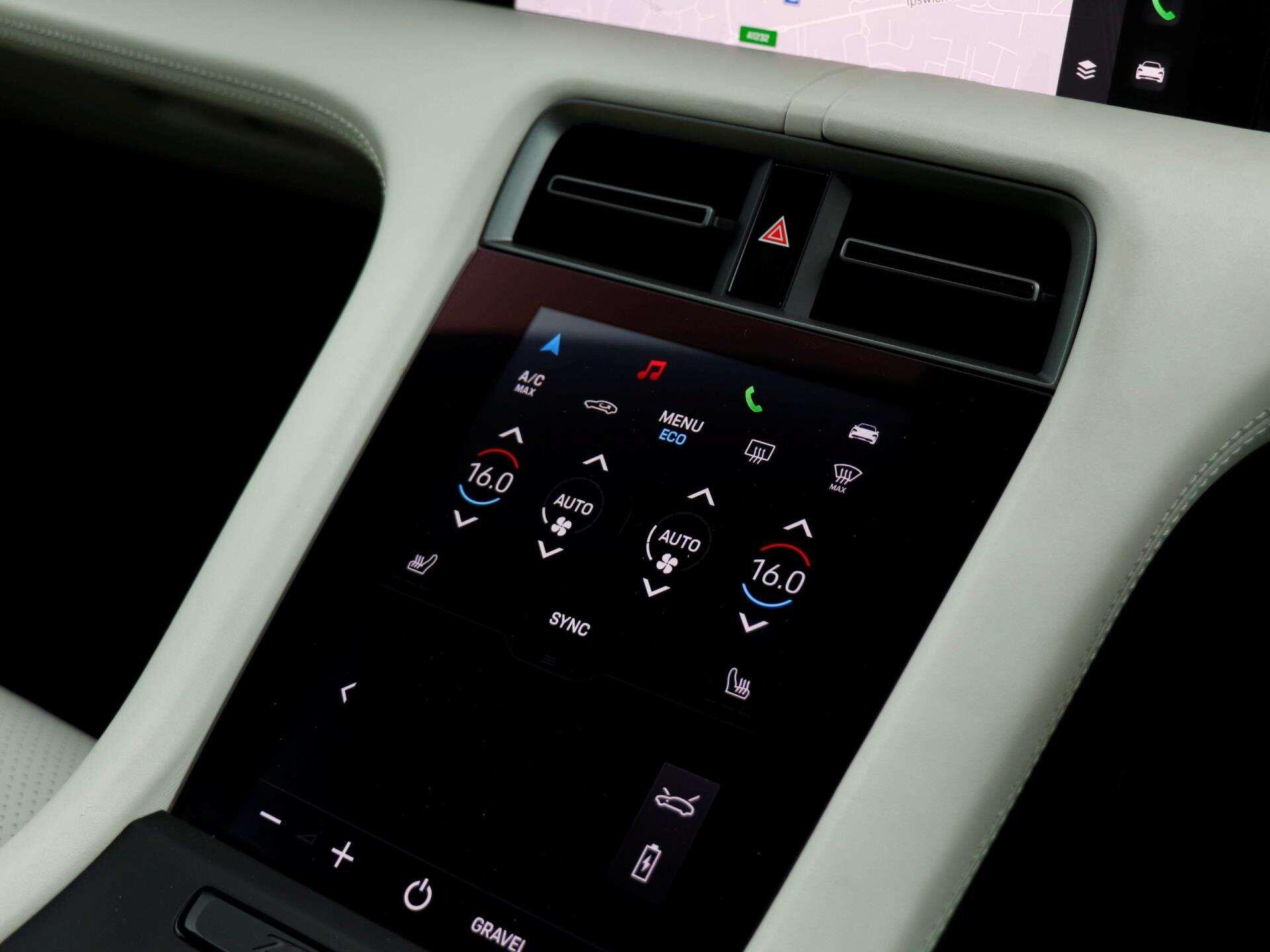 Porsche Taycan view 17