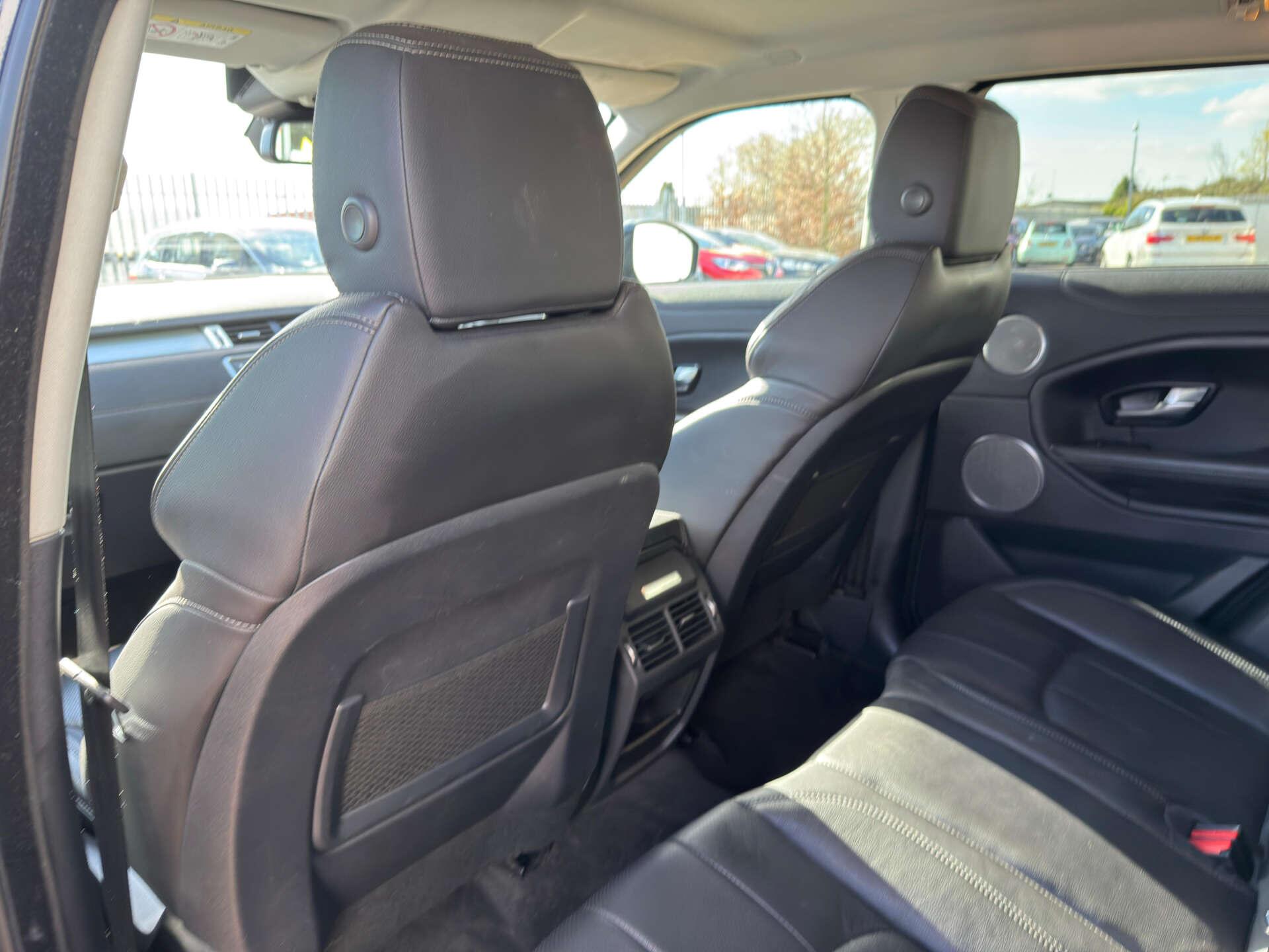 Land Rover Range Rover Evoque view 22