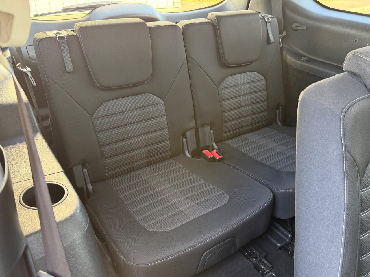 Ford Galaxy view 15