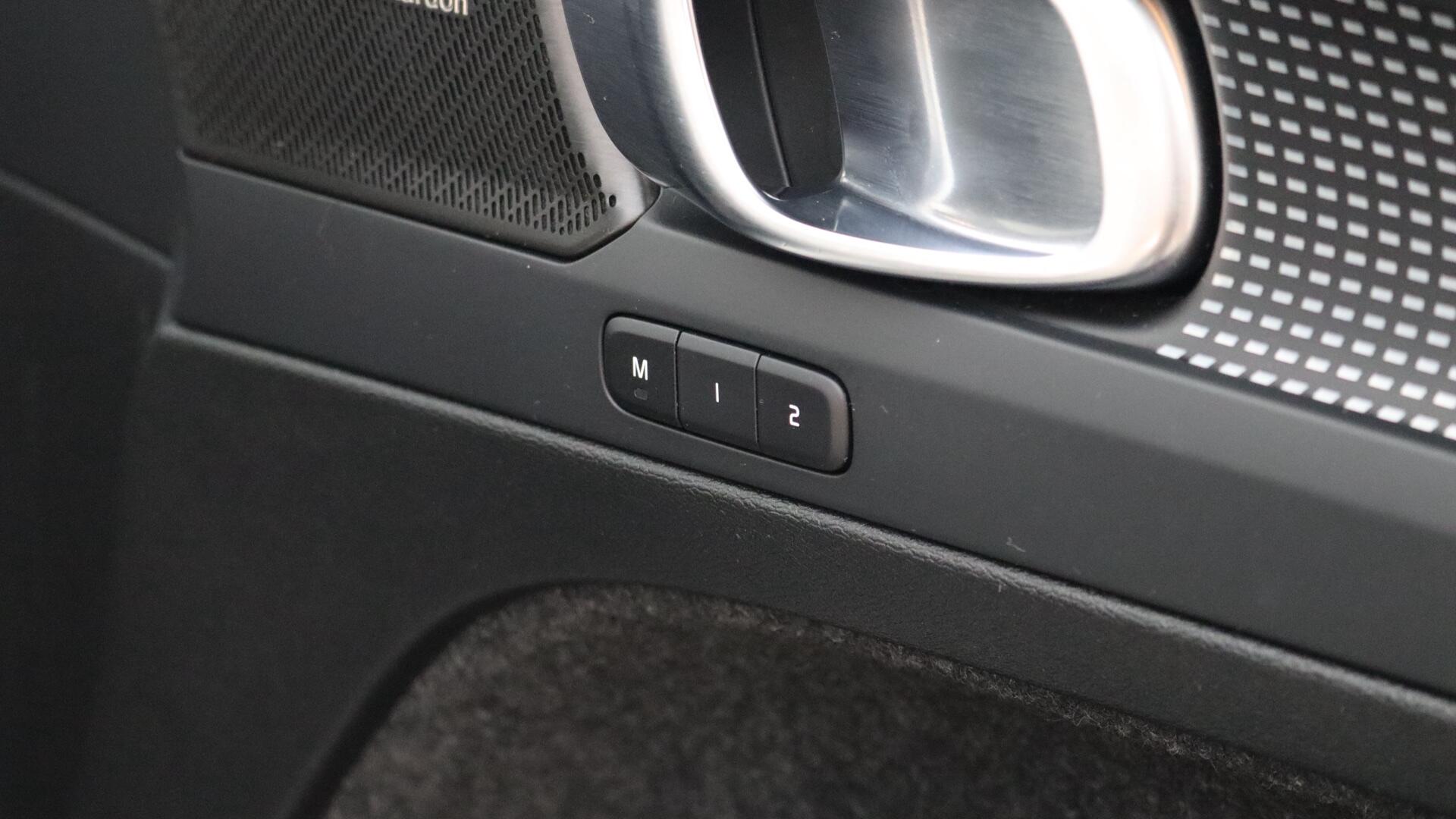 Volvo XC40 view 37