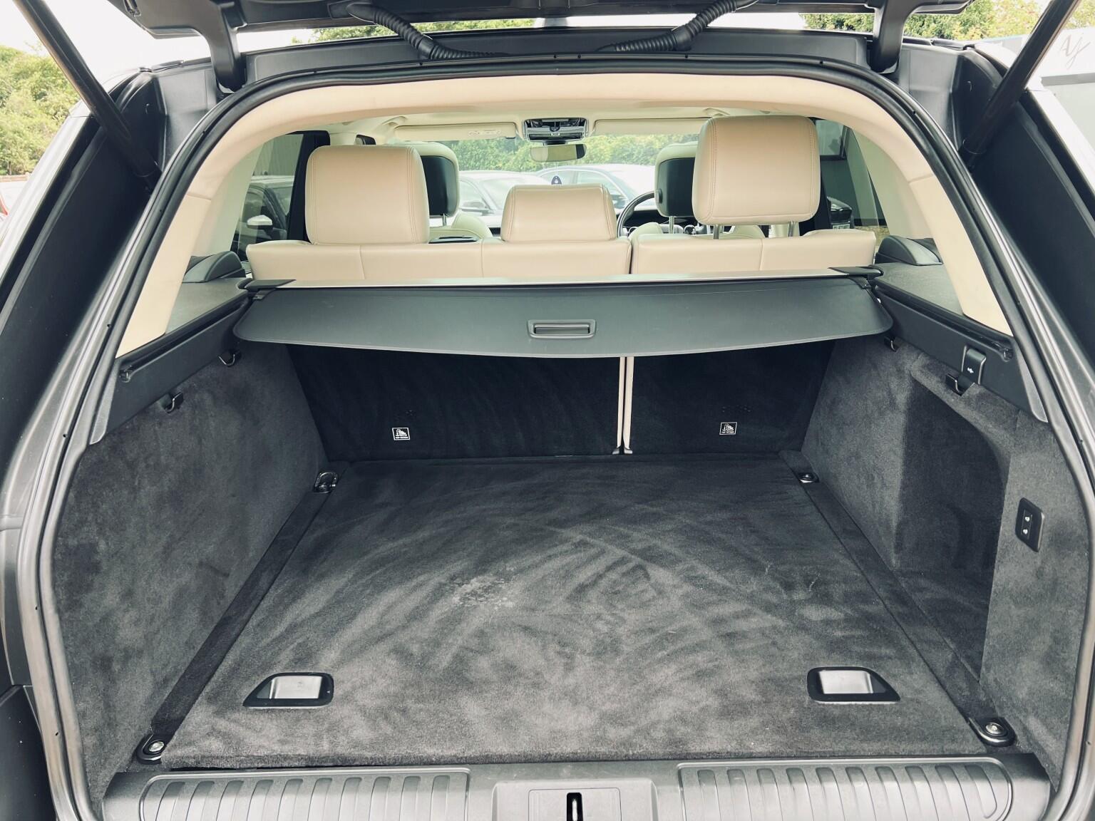Land Rover Range Rover Sport view 35