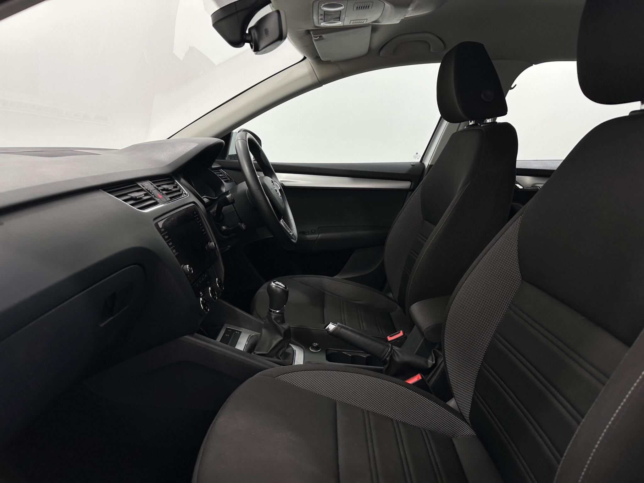 Skoda Octavia view 35
