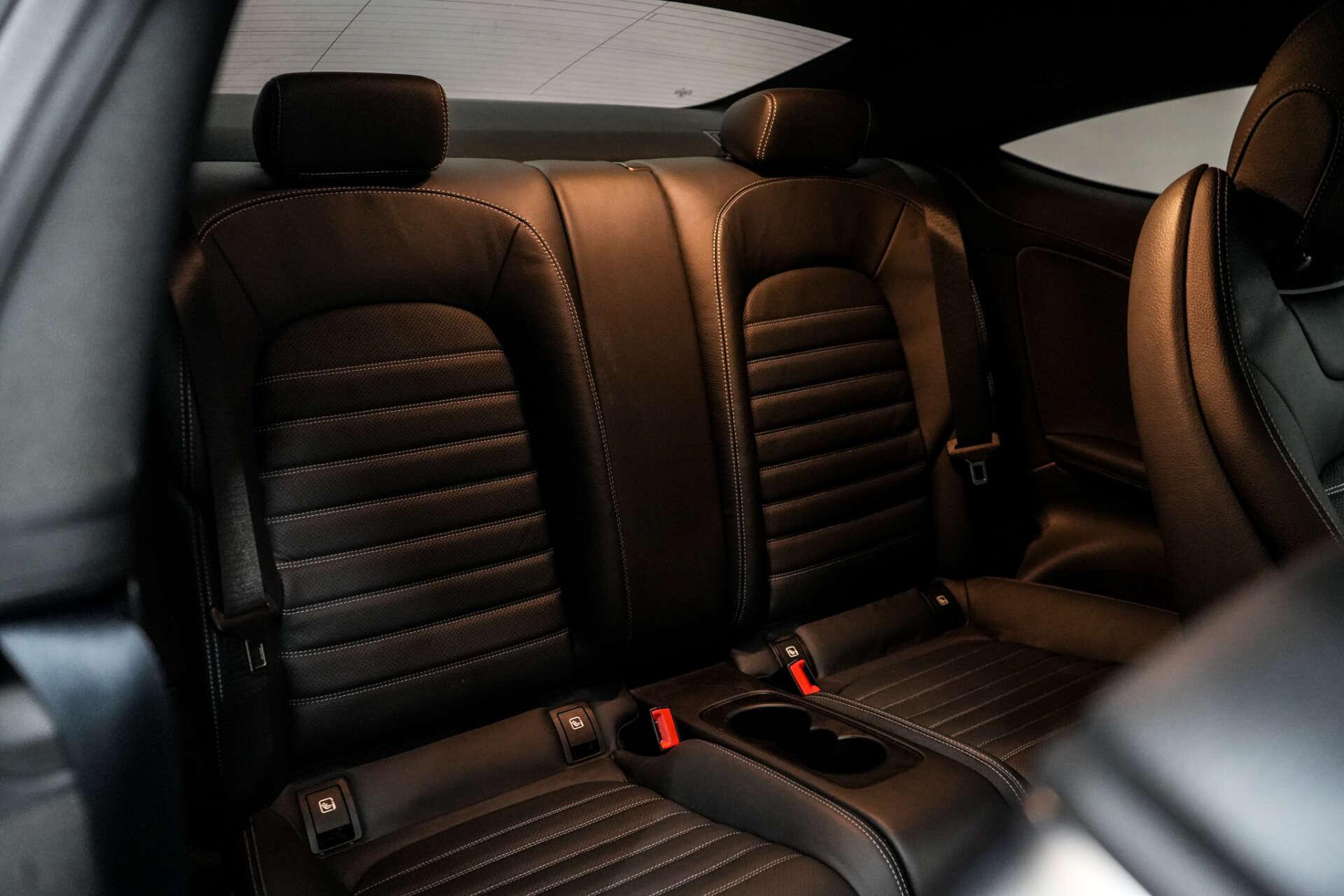 Mercedes-Benz C Class view 19
