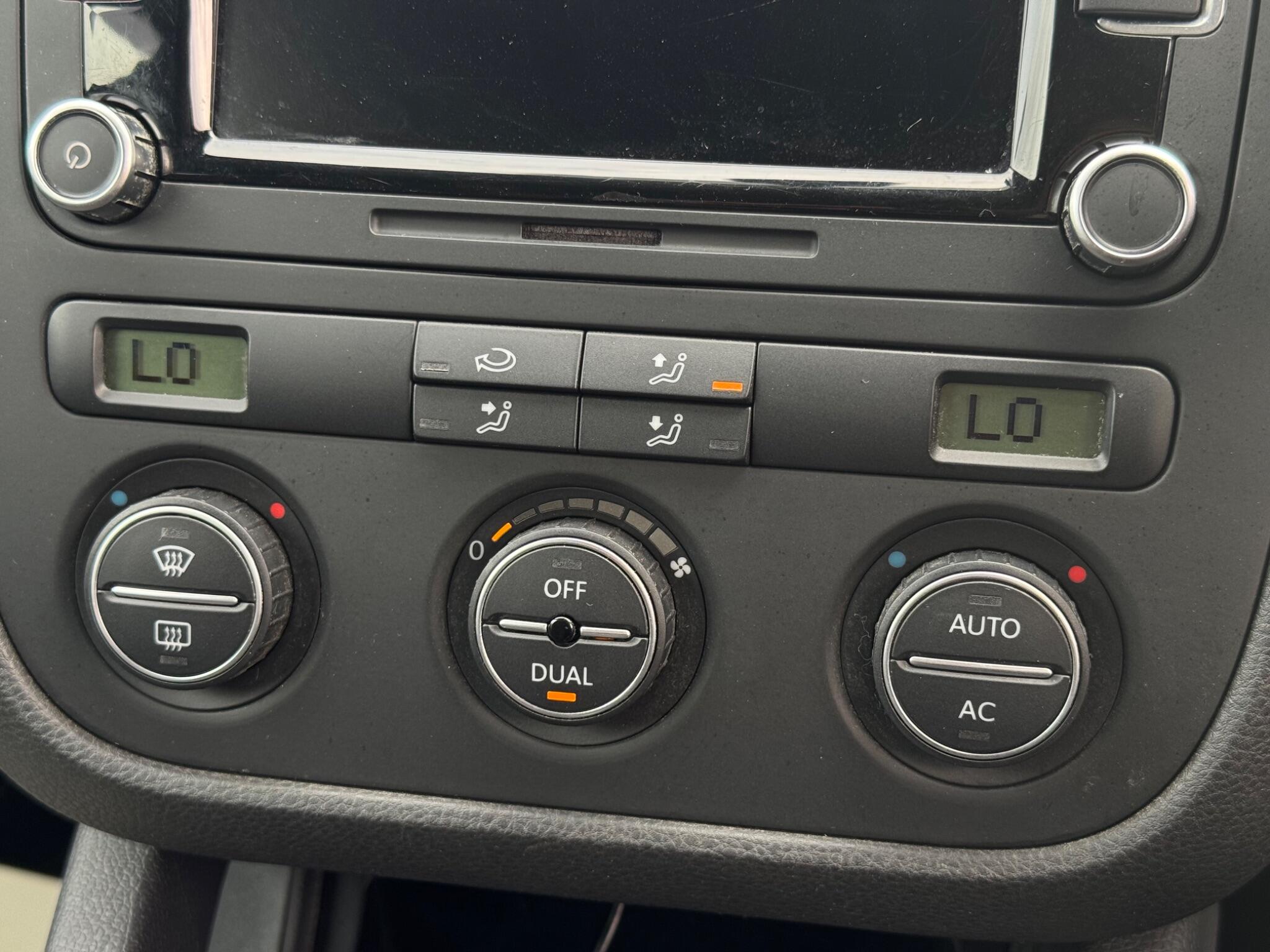 Volkswagen Golf view 35