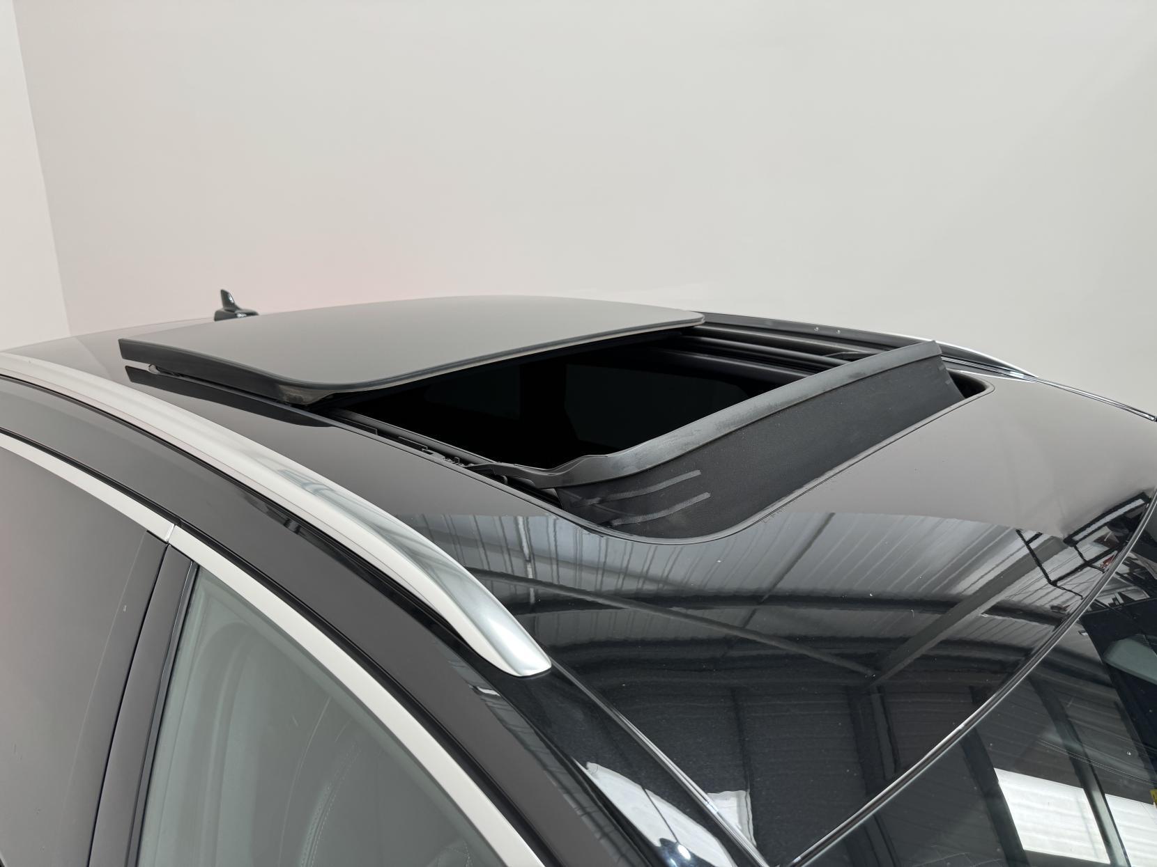 Audi S4 Avant view 3