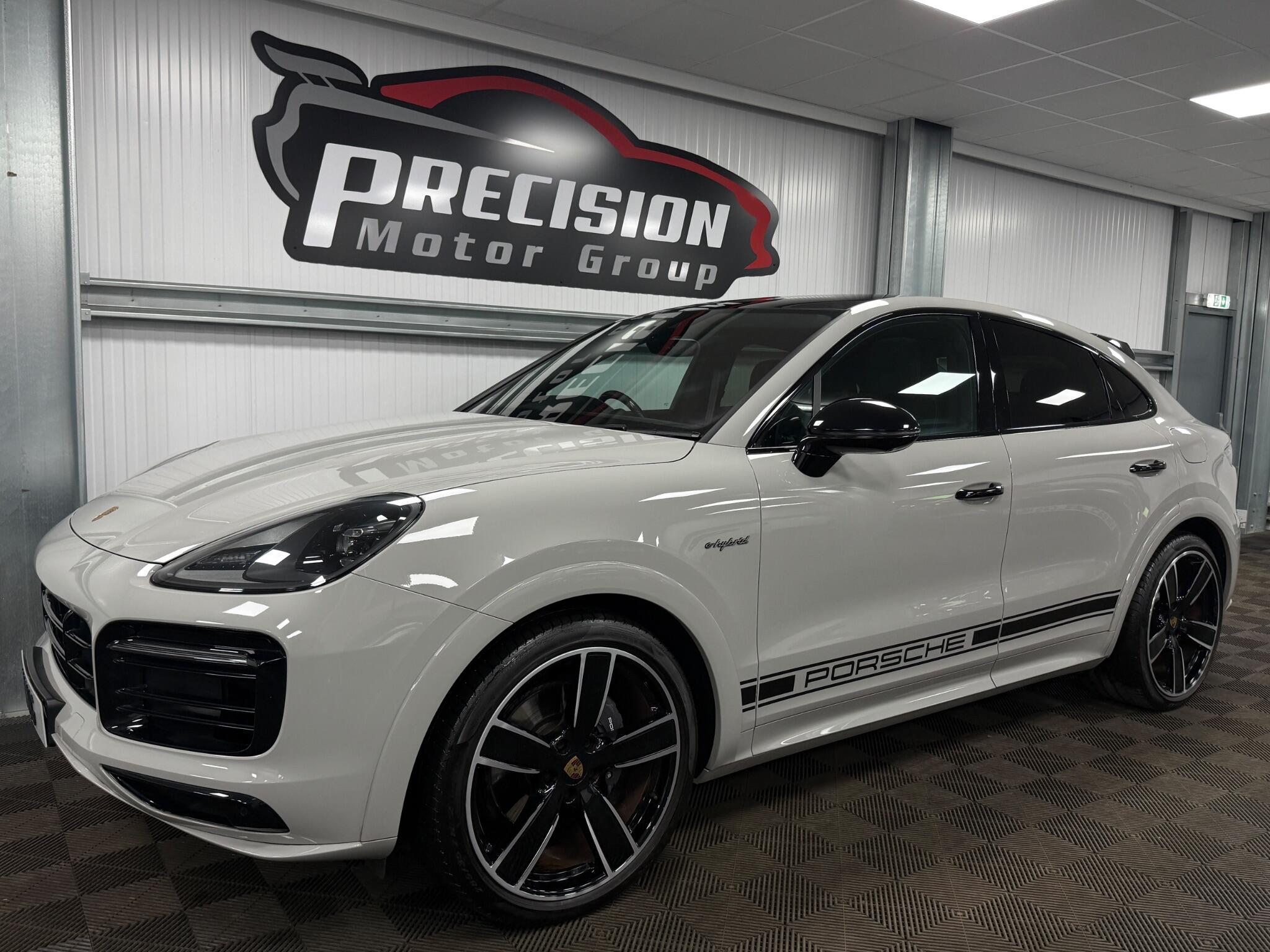 Porsche Cayenne view 7