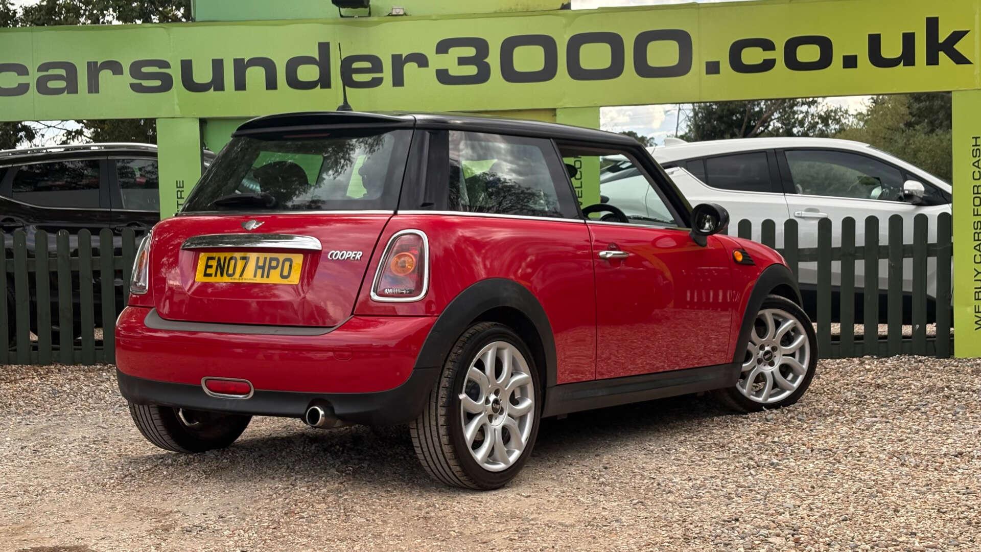 Mini Hatch view 6