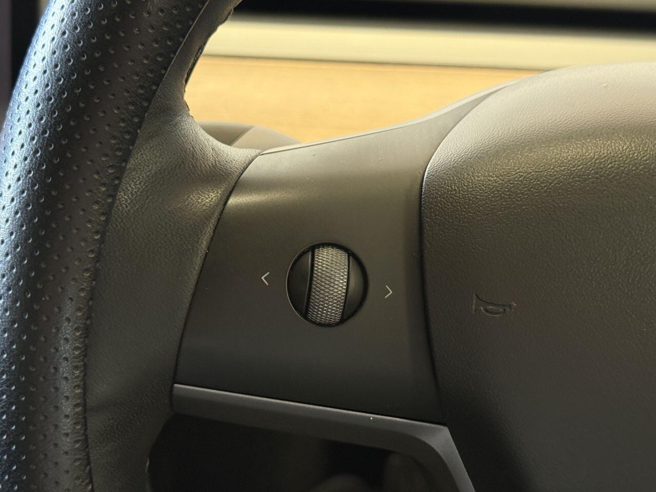 Tesla Model 3 view 38
