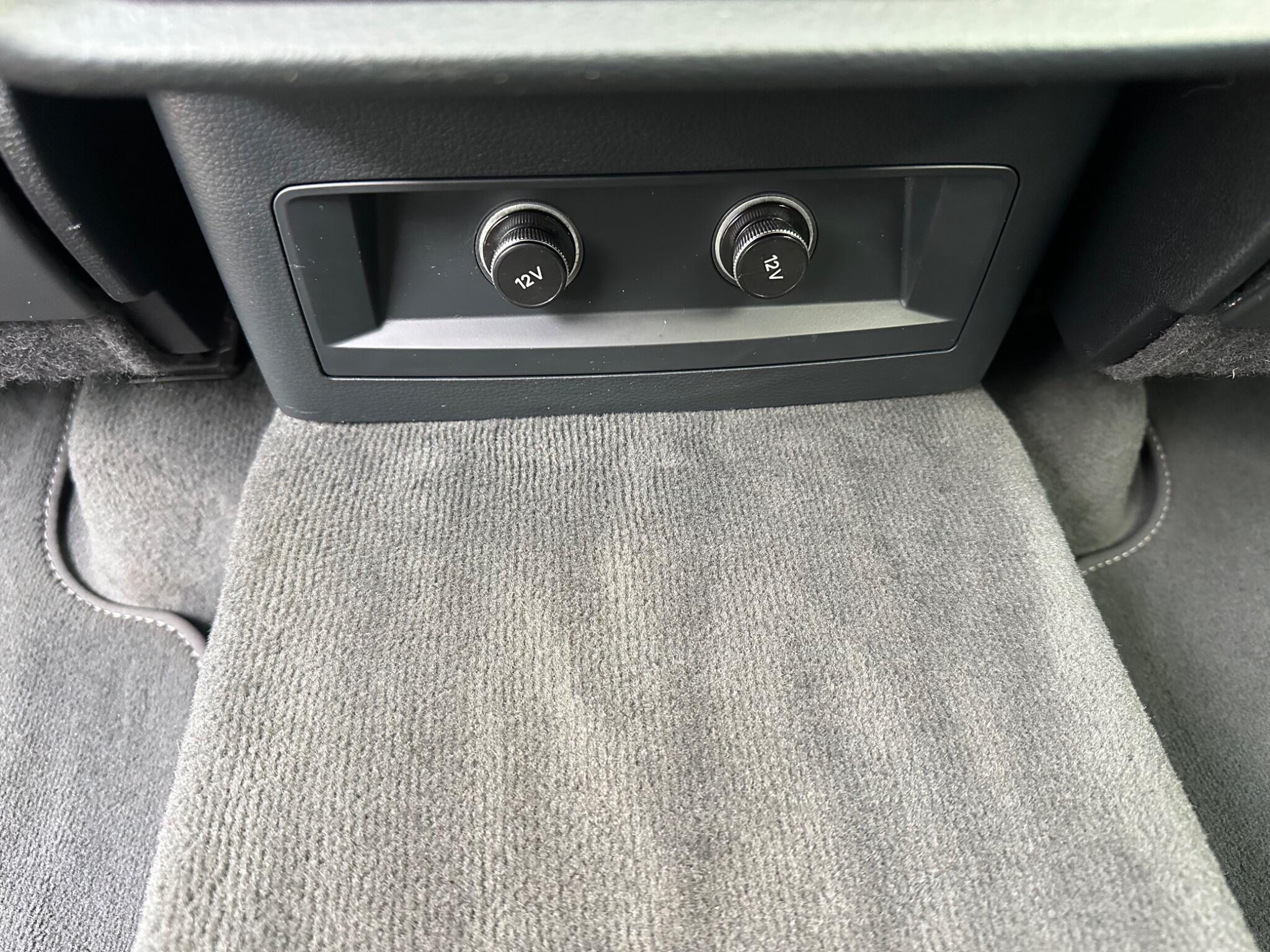 Audi Q8 view 51