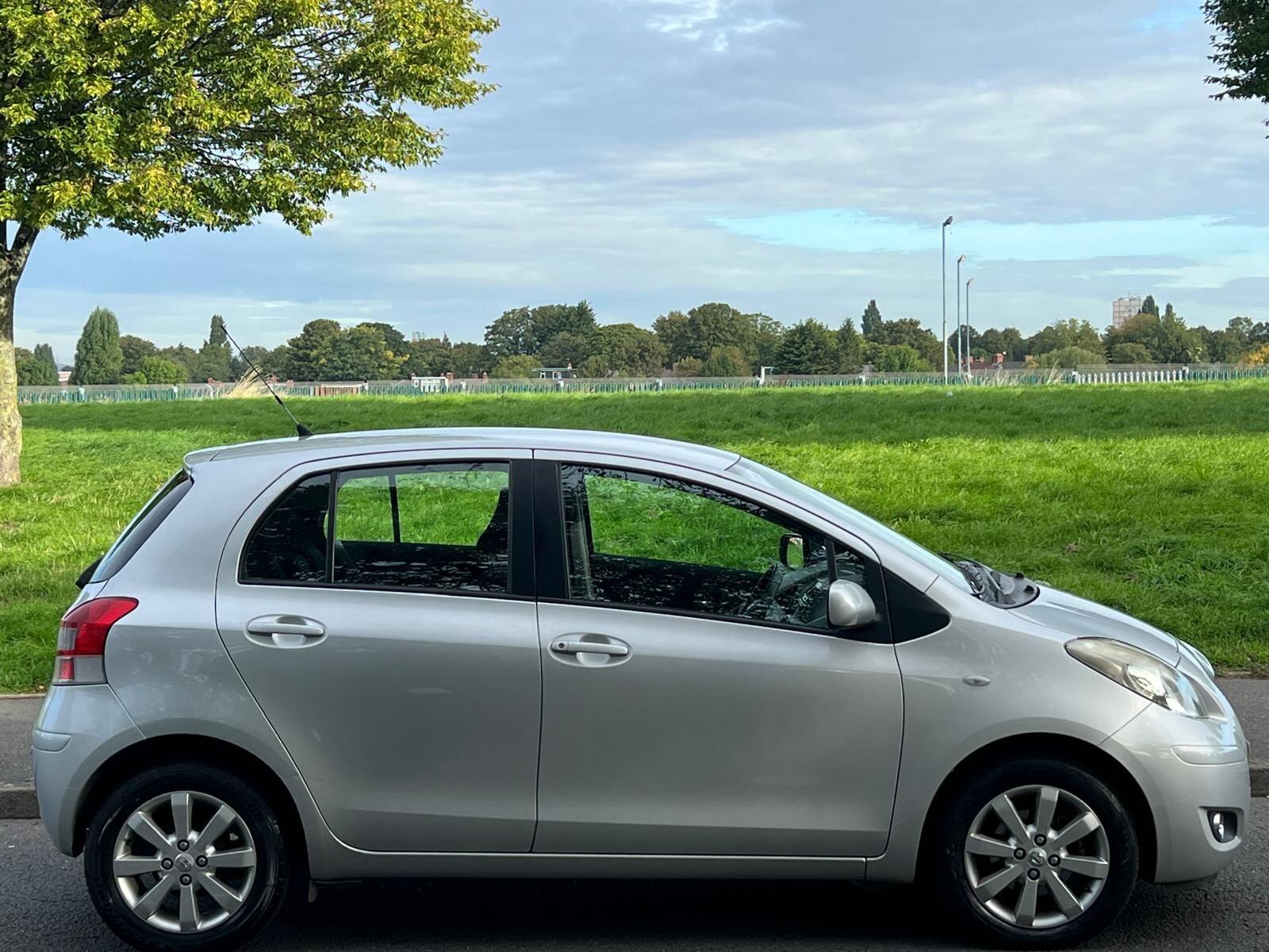 Toyota Yaris view 8